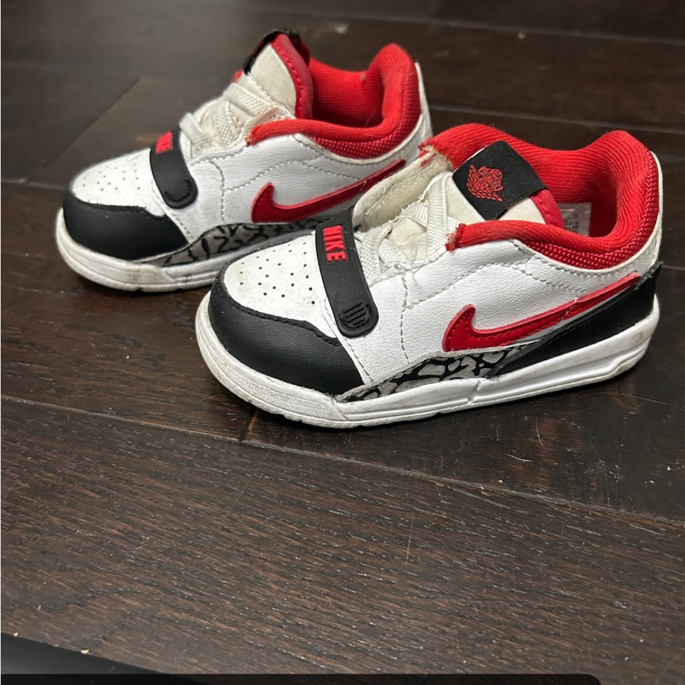 Nike Kids Sneakers - White, Red, and Black
